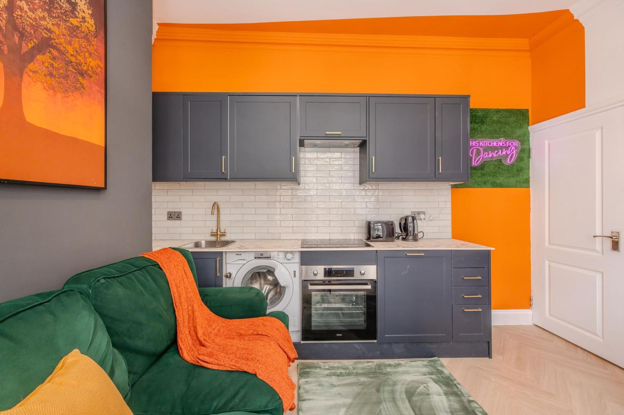 2 Bedroom Flat Next To Brighton Station & Beach I Sleep 8 Guests ภายนอก รูปภาพ
